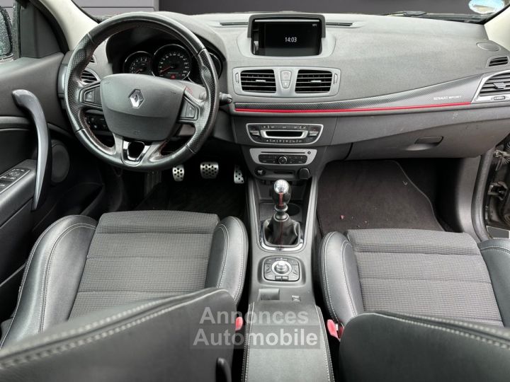 Renault Megane III COUPE 2.0 220 GT - 8