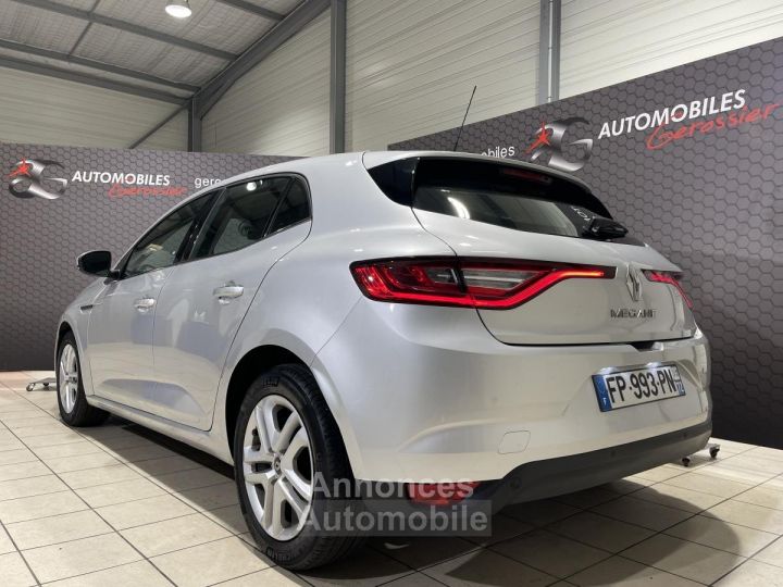 Renault Megane Mégane 1.5 Blue dCi - 115 IV BERLINE Business PHASE 2 - 6