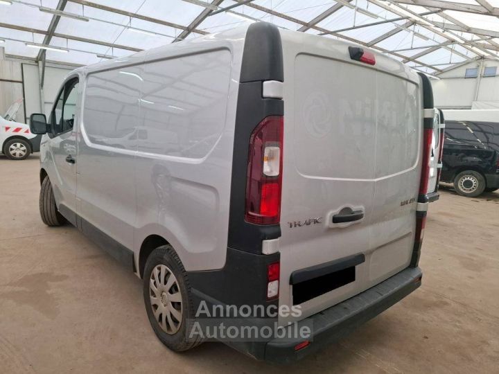 Renault Trafic  DCI 145 EDC Grand Confort L1H1 - 3