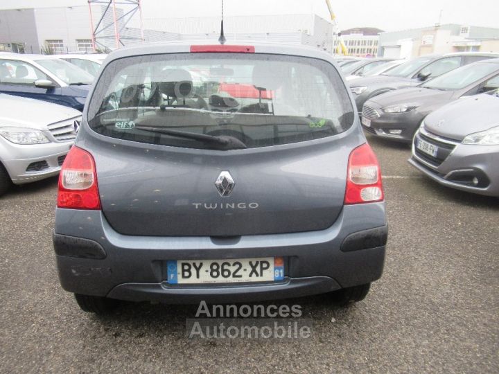 Renault Twingo II 1.2 16v 75 cv - 5