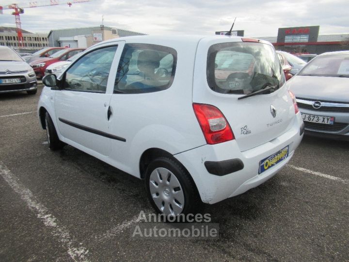 Renault Twingo II 1.2 16v 75 eco2 Dynamique - 6