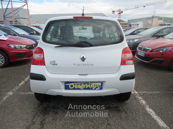 Renault Twingo II 1.2 16v 75 eco2 Dynamique - 5