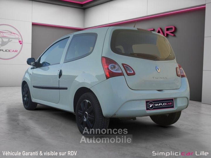 Renault Twingo II 1.2 LEV 16v 75 eco2 Expression - 5