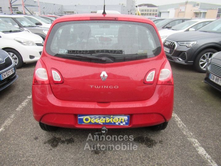 Renault Twingo II 1.5 dCi 75 - 5