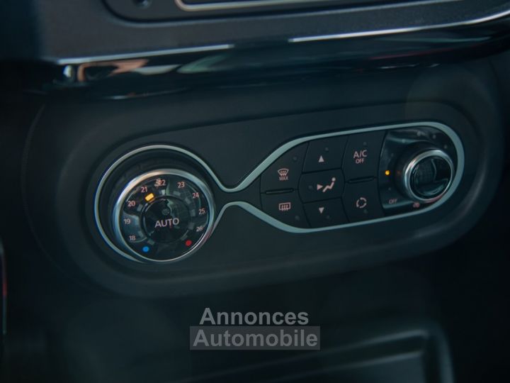 Renault Twingo La Parisienne 0.9 TCe Automaat 90PK - PARKEERSENSOREN - CRUISECONTROL - SPORTZETELS - 18