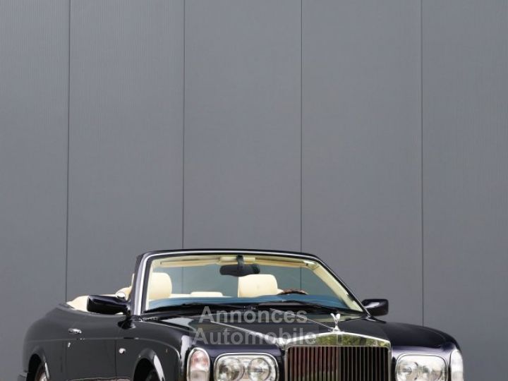 Rolls Royce Corniche V 6.8L V8 producing 325 bhp - 14