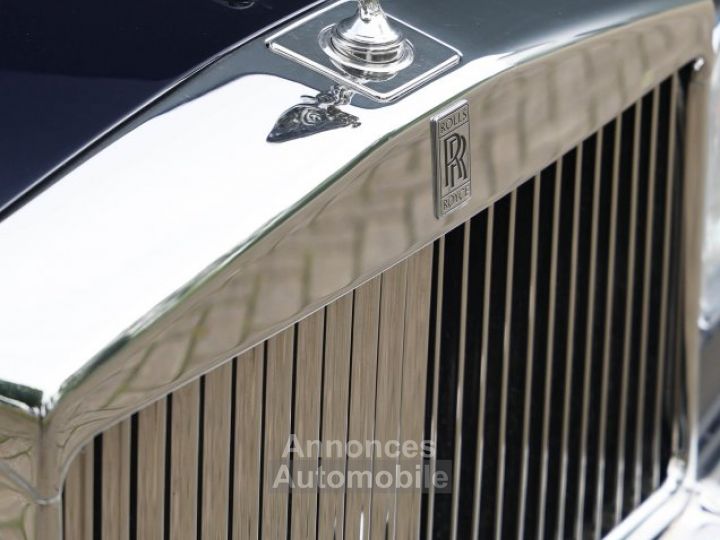 Rolls Royce Corniche V 6.8L V8 producing 325 bhp - 18