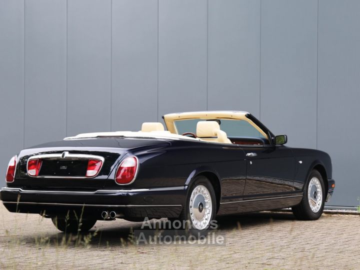 Rolls Royce Corniche V 6.8L V8 producing 325 bhp - 23