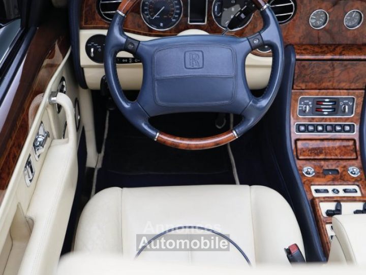 Rolls Royce Corniche V 6.8L V8 producing 325 bhp - 33