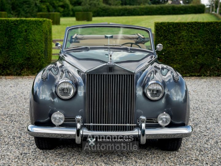 Rolls Royce Silver Cloud S2 Drophead by H J Mulliner - 1 of 107ex - 2