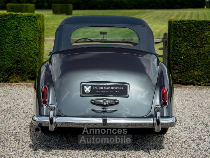 Rolls Royce Silver Cloud S2 Drophead by H J Mulliner - 1 of 107ex - 15