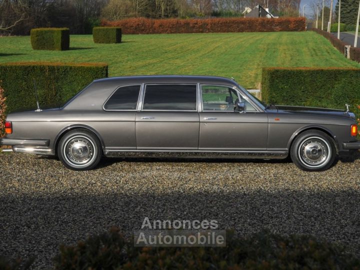 Rolls Royce Silver Spur III Limousine - 1 of 36 - 4