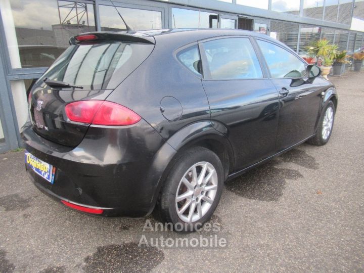 Seat Leon 2.0 TDI Style DSG - 4