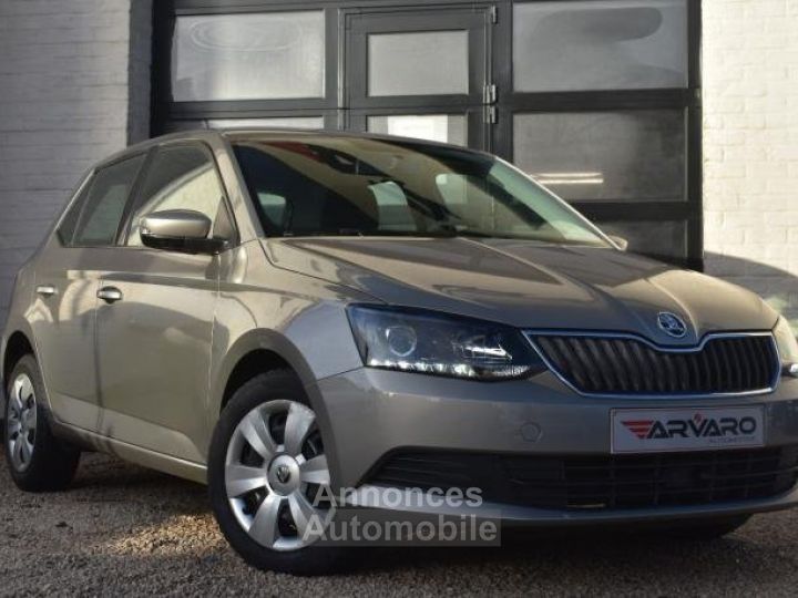 Skoda Fabia 1.0i - 2