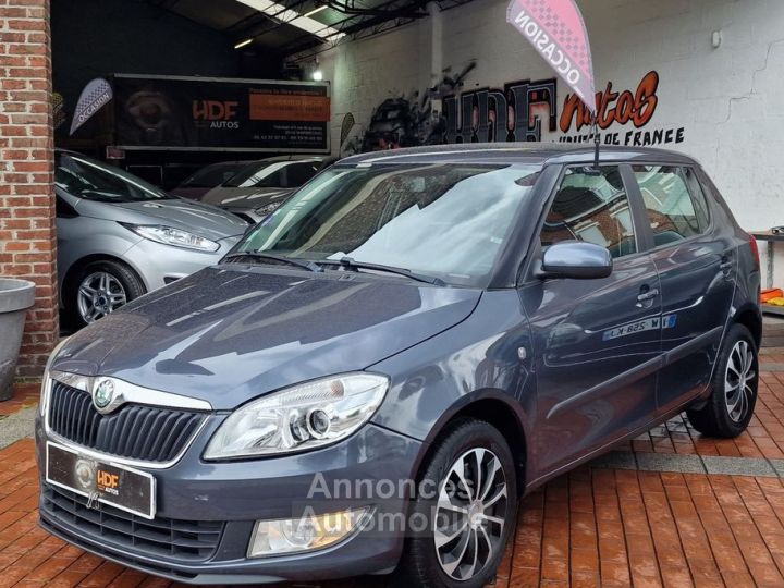 Skoda Fabia 1.2 essence 5 portes - 1