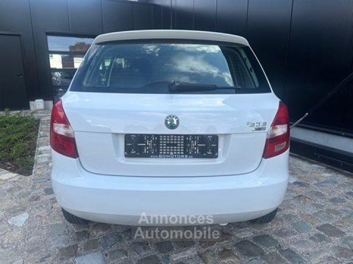 Skoda Fabia 1.2 i benzine 44KW, 72.472 km Airco LEZ ok Garantie - 24