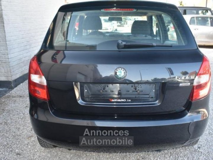 Skoda Fabia 1.2i - 3