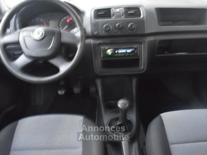 Skoda Fabia 1.2i - 12