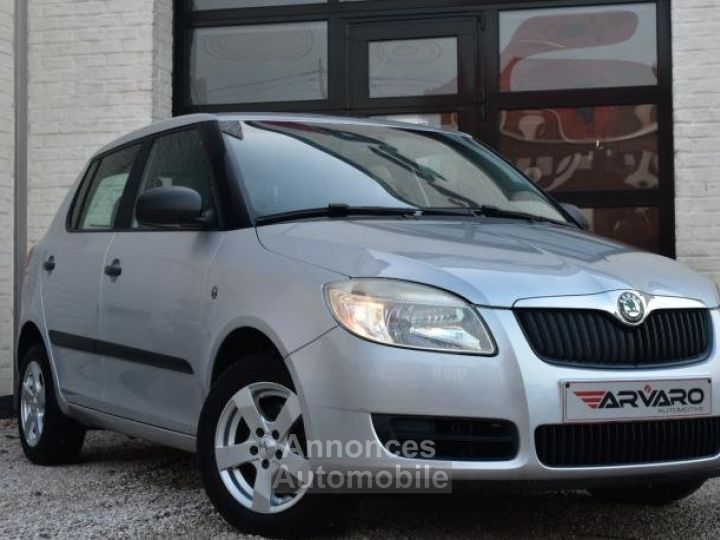 Skoda Fabia 1.4i - 3