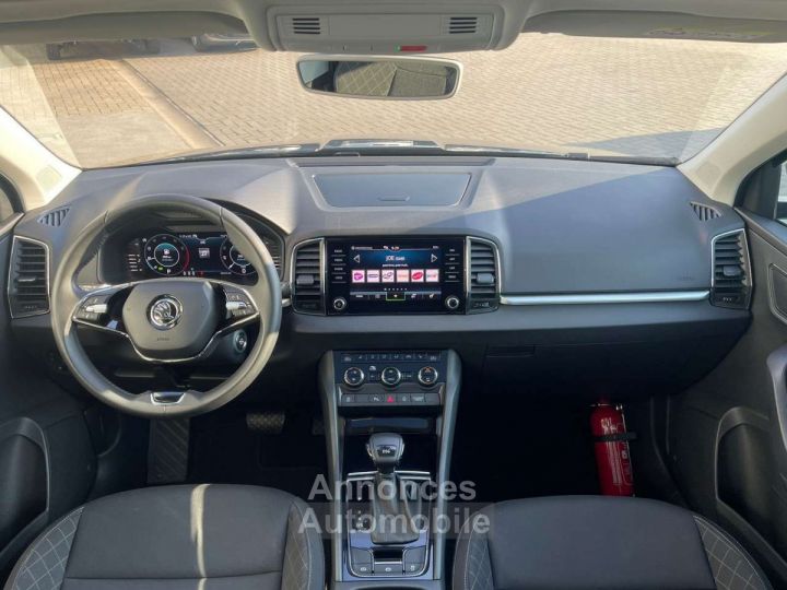 Skoda Karoq 1.5TSi DSG,PANODAK,VIRTUAL,CAMERA,KEYLESS,NAVI - 17