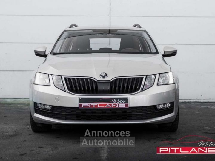 Skoda Octavia 1.6 TDi Ambition Boite DSG 7 CARPLAY CRUISE-C - 8