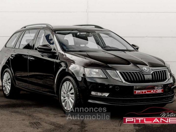 Skoda Octavia 1.6 TDi BOITE DSG 7 CARPLAY VOCAL FRONT-ASS. - 7