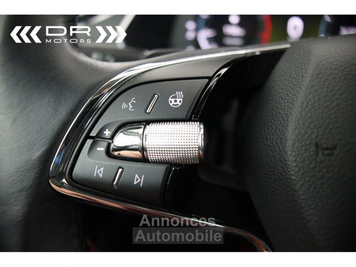 Skoda Octavia Combi 1.0TSI DSG eTEC STYLE - NAVI LED DAB MIRROR LINK TREKHAAK - 36