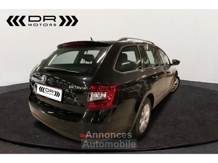 Skoda Octavia Combi 1.5TSI DSG AMBITION - APPLE CARPLAY / ANDROID LEDER - 2