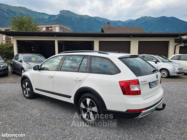 Skoda Octavia Combi 4x4 2.0 tdi 184 scout dsg 11-2015 GARANTIE 12 MOIS ATTELAGE GPS REGULATEUR - 2