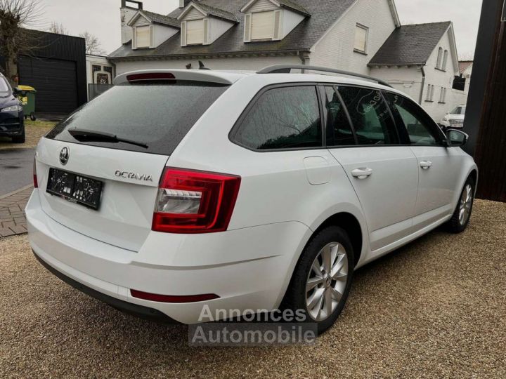 Skoda Octavia SW 1.6 CR TDi Ambition DSG - 4