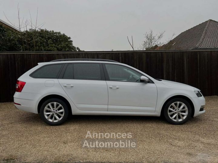 Skoda Octavia SW 1.6 CR TDi Ambition DSG - 6