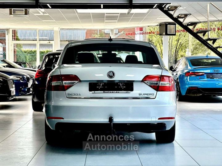 Skoda Superb 1.6 CR TDi 110cv Ambition - 5