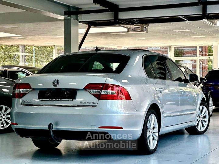 Skoda Superb 1.6 CR TDi 110cv Ambition - 6