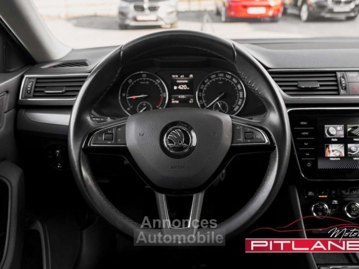 Skoda Superb 2.0 TDi Edition Style Attelage Carplay Bi-Xen - 21