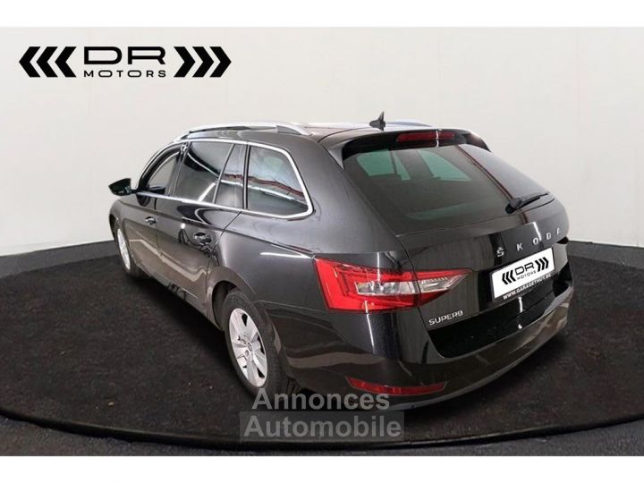 Skoda Superb COMBI 1.6CRTDI DSG7 AMBITION - NAVI MIRROR LINK LEDER - 4