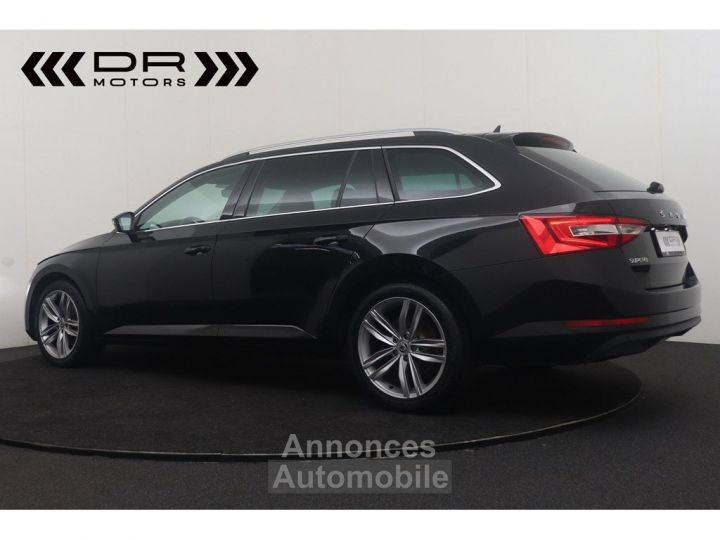 Skoda Superb COMBI 1.6CRTDI DSG7 AMBITION - NAVI MIRROR LINK LEDER LED ADAPTIVE CRUISE - 8