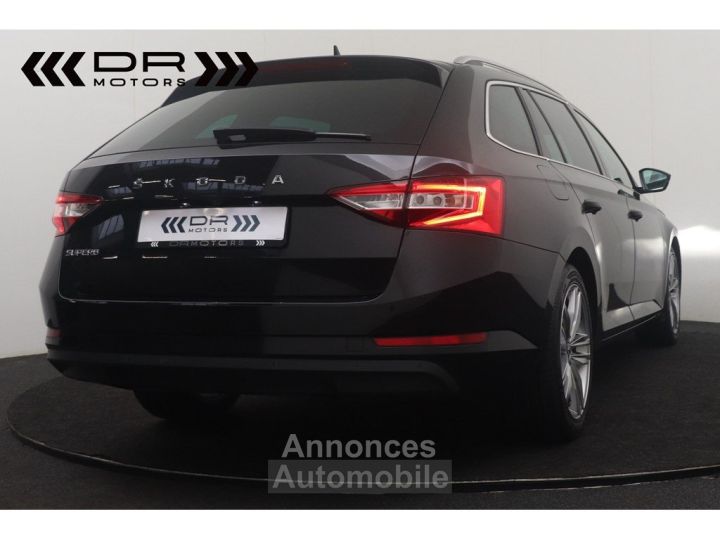 Skoda Superb COMBI 1.6CRTDI DSG7 AMBITION - NAVI MIRROR LINK LEDER LED ADAPTIVE CRUISE - 9