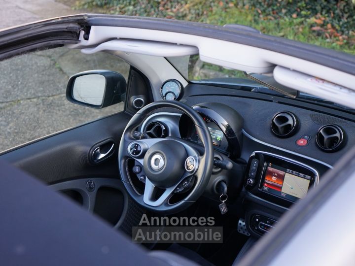 Smart Fortwo Cabriolet BRABUS 109 Ch Twinamic - 1ère Main Française - 488 €/mois - Garantie 12 Mois - 17