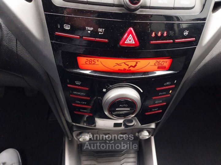 SSangyong Tivoli 1.6 e-XDi 2WD-CUIR-CAMERA-BLUETOOTH-GARANTIE- - 16