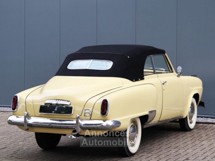 Studebaker Champion Regal Deluxe convertible  bulletnose 4025 cc 102 bhp - 30