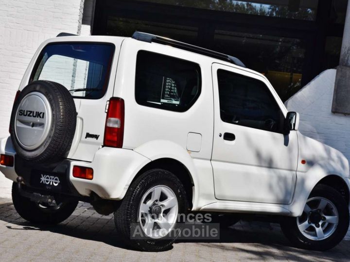 Suzuki Jimny 1.3i - 8