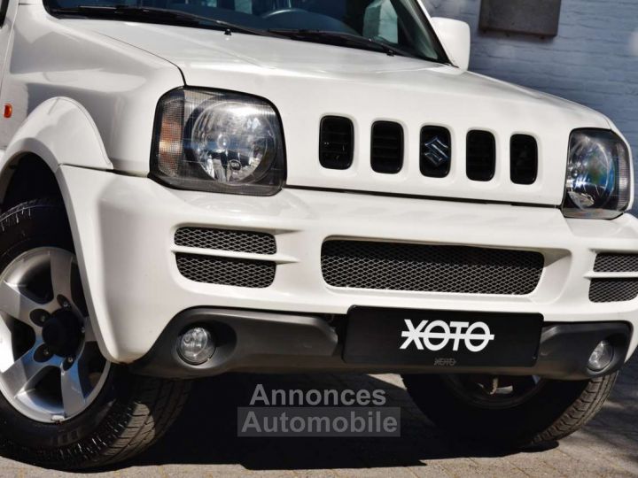 Suzuki Jimny 1.3i - 10