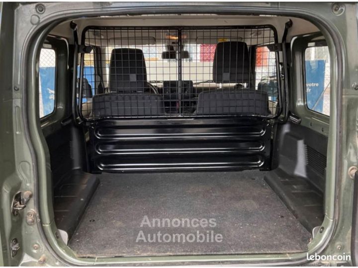 Suzuki Jimny 1.5i VVT - 102  2018 Privilège Entreprise - 4