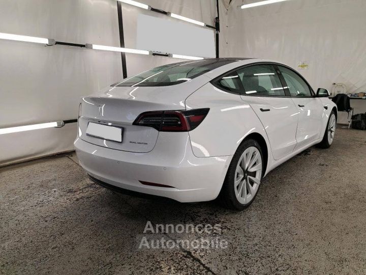 Tesla Model 3 Long-Range Dual Motor AWD - 3