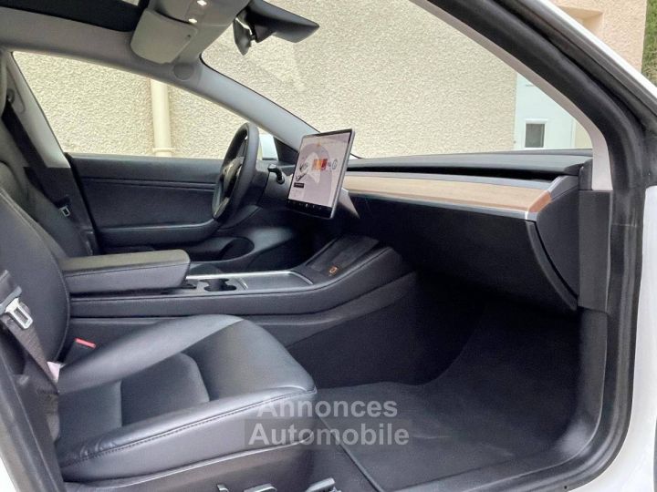 Tesla Model 3 Long-Range Dual Motor AWD - 14