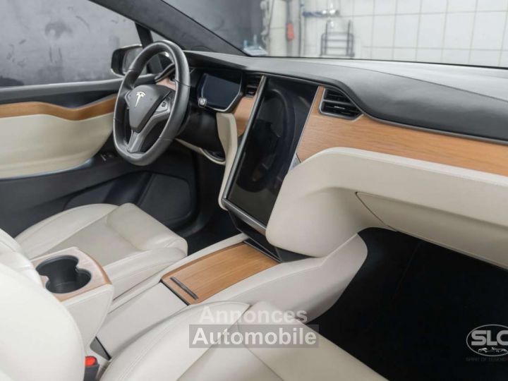 Tesla Model X 100 kWh Long Range Plus 7 Seats Full Autopilot - 28