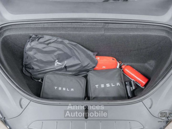 Tesla Model X 100 kWh Long Range Plus 7 Seats Full Autopilot - 30