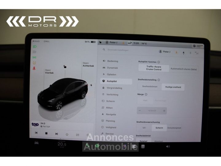 Tesla Model Y AUTOPILOT - PANODAK - 24