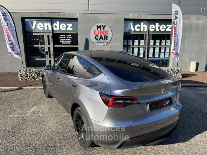 Tesla Model Y AWD  Long Range - 2