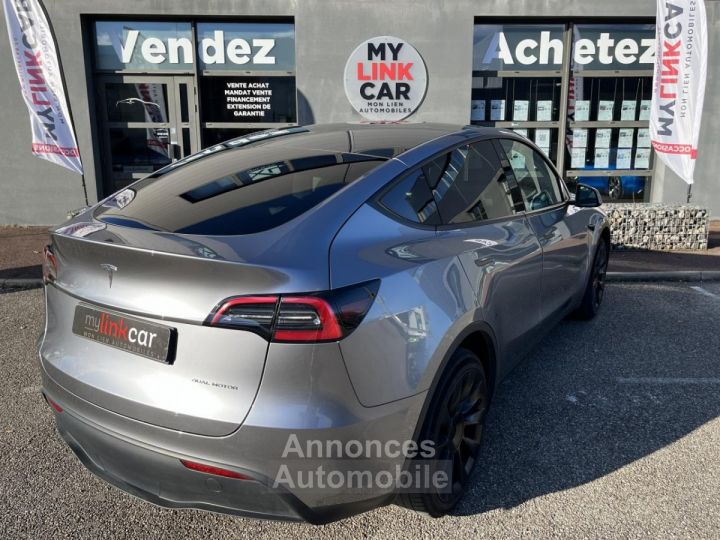 Tesla Model Y AWD  Long Range - 7